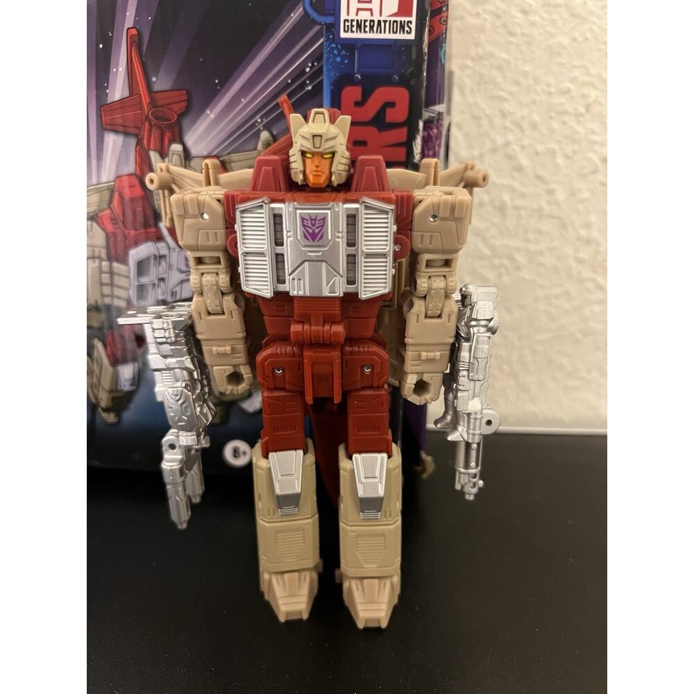 Transformers Legacy United Doom 'N Destruction Breakdown & Windsweeper - Picture 8 of 14